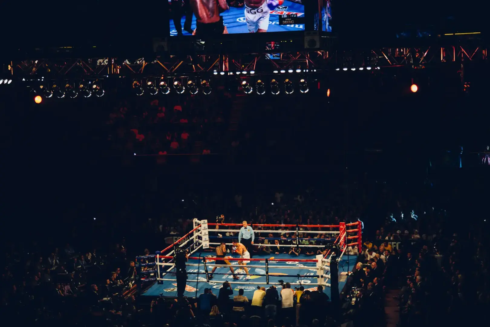 _113_https://staging.eventshospitality.co.uk/wp-content/uploads/2022/04/Boxing-Header.webp
