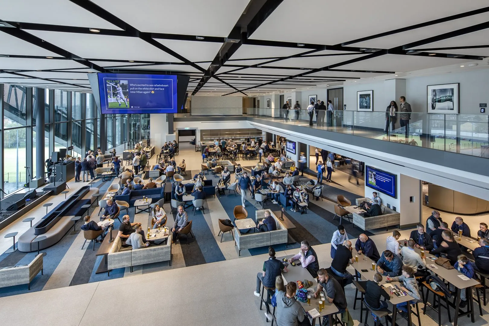 spurs lounge